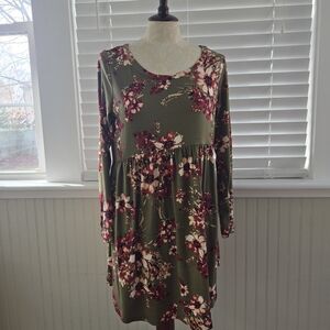 JODIFL Floral Long Sleeve Dress in Green and Red